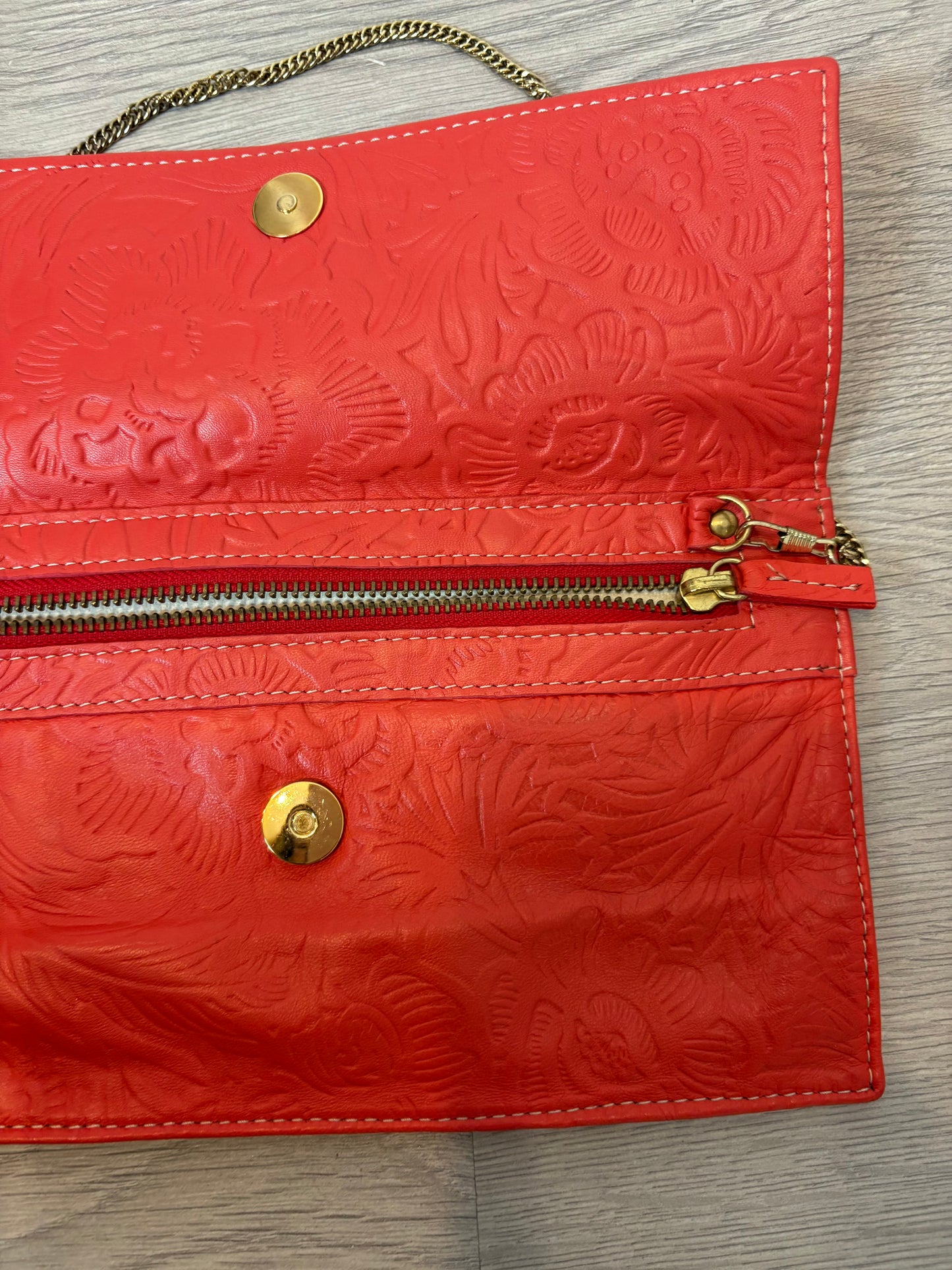 DEVA & COMEYA. Bolso /cartera de mano piel en rojo