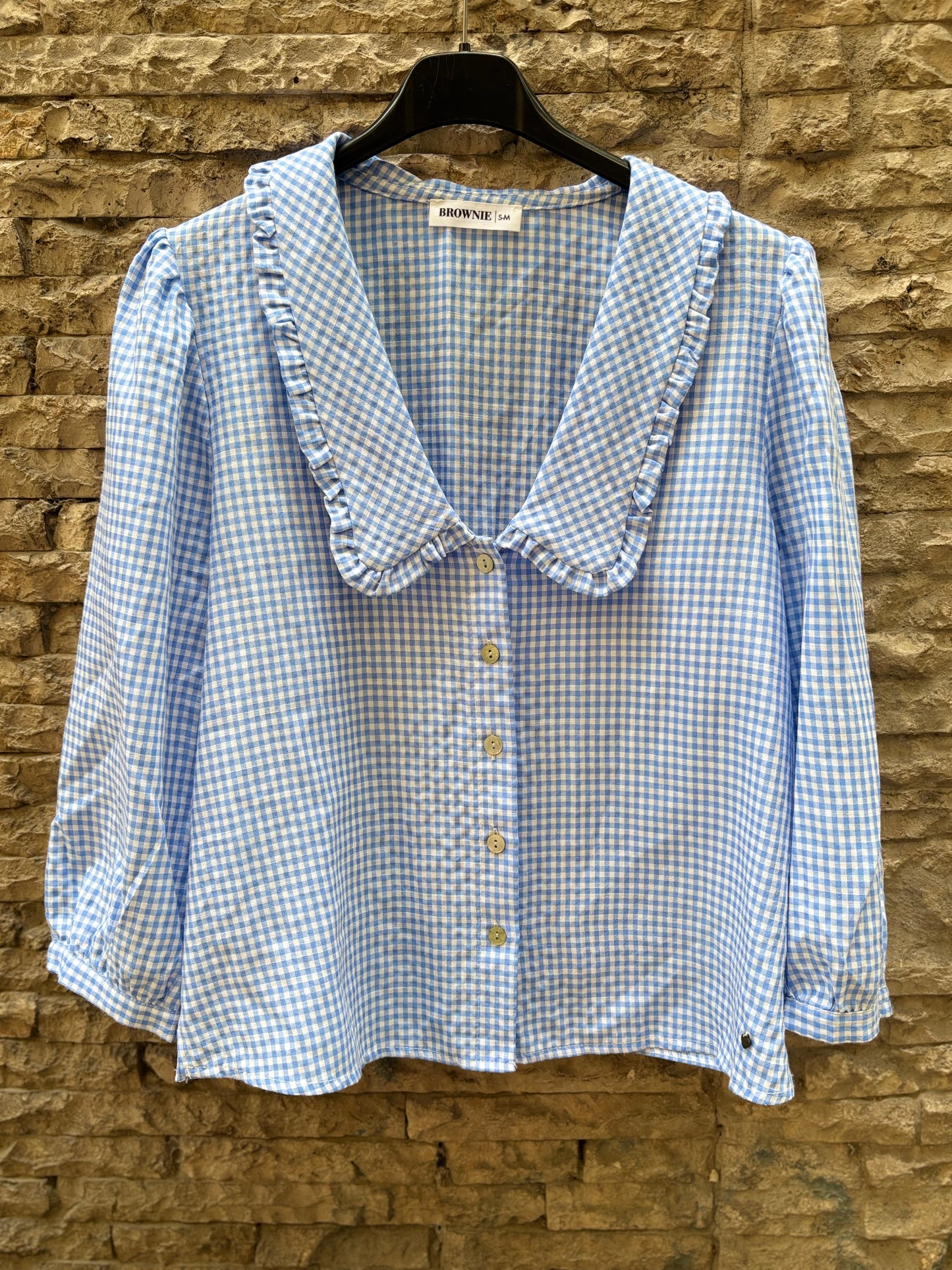 BROWNIE. Blue gingham blouse. TS/M