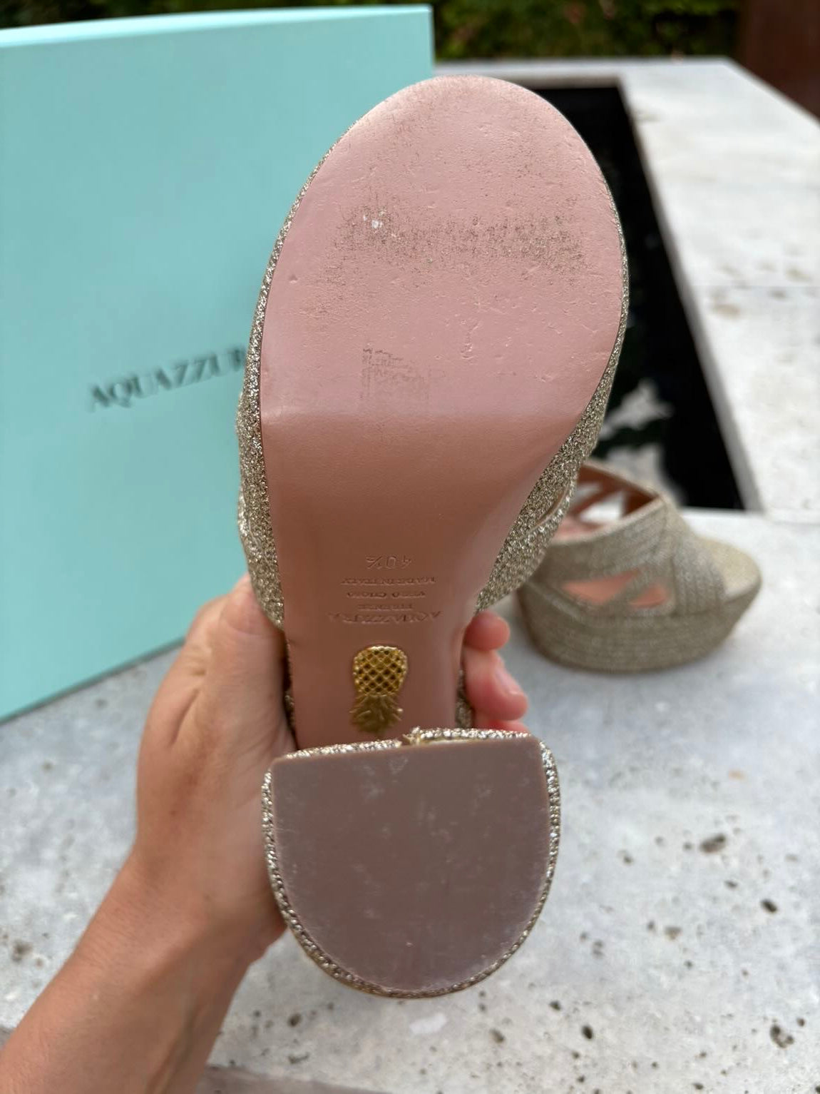 AQUAZZURA. Sandalia  Sundance textura brillo. T 40.5