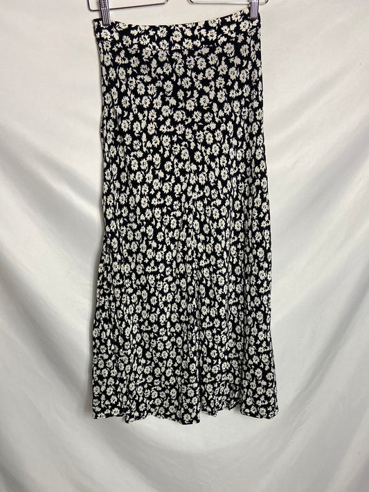 ZARA. Falda midi estampado flores T. XS