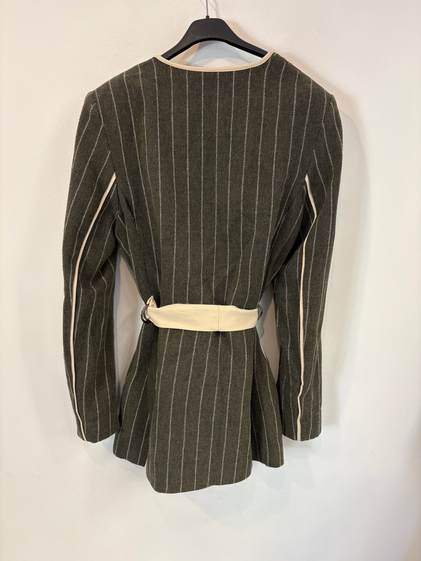 IQ COLLECTION. Conjunto verde rayas