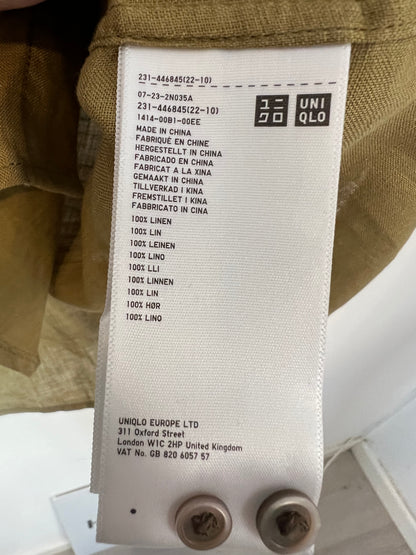UNIQLO. Khaki green linen blouse. T XS