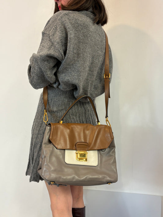 MIU MIU. Bolso efecto maletín tricolor