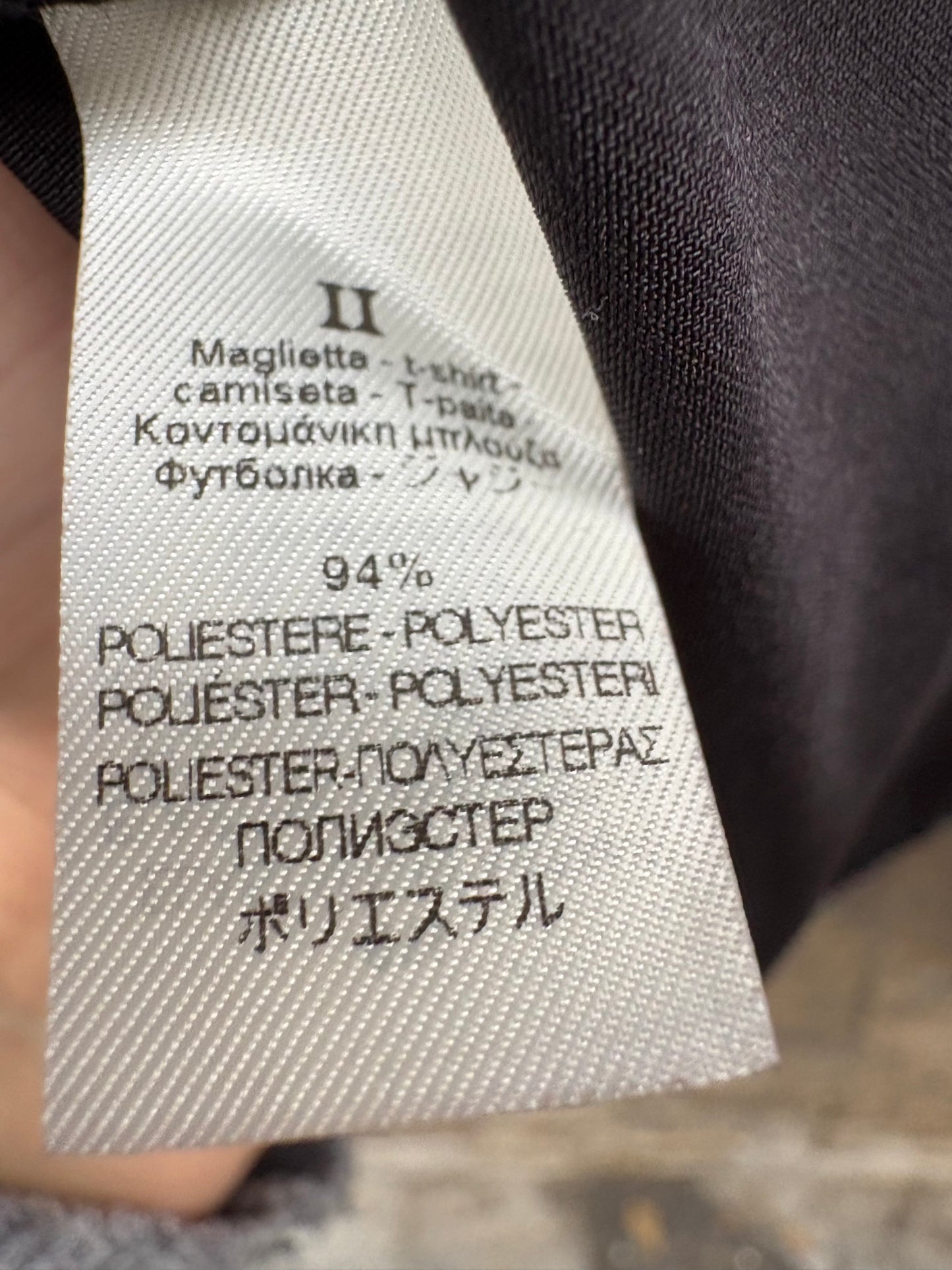 FORTE FORTE. Top morado metalizado