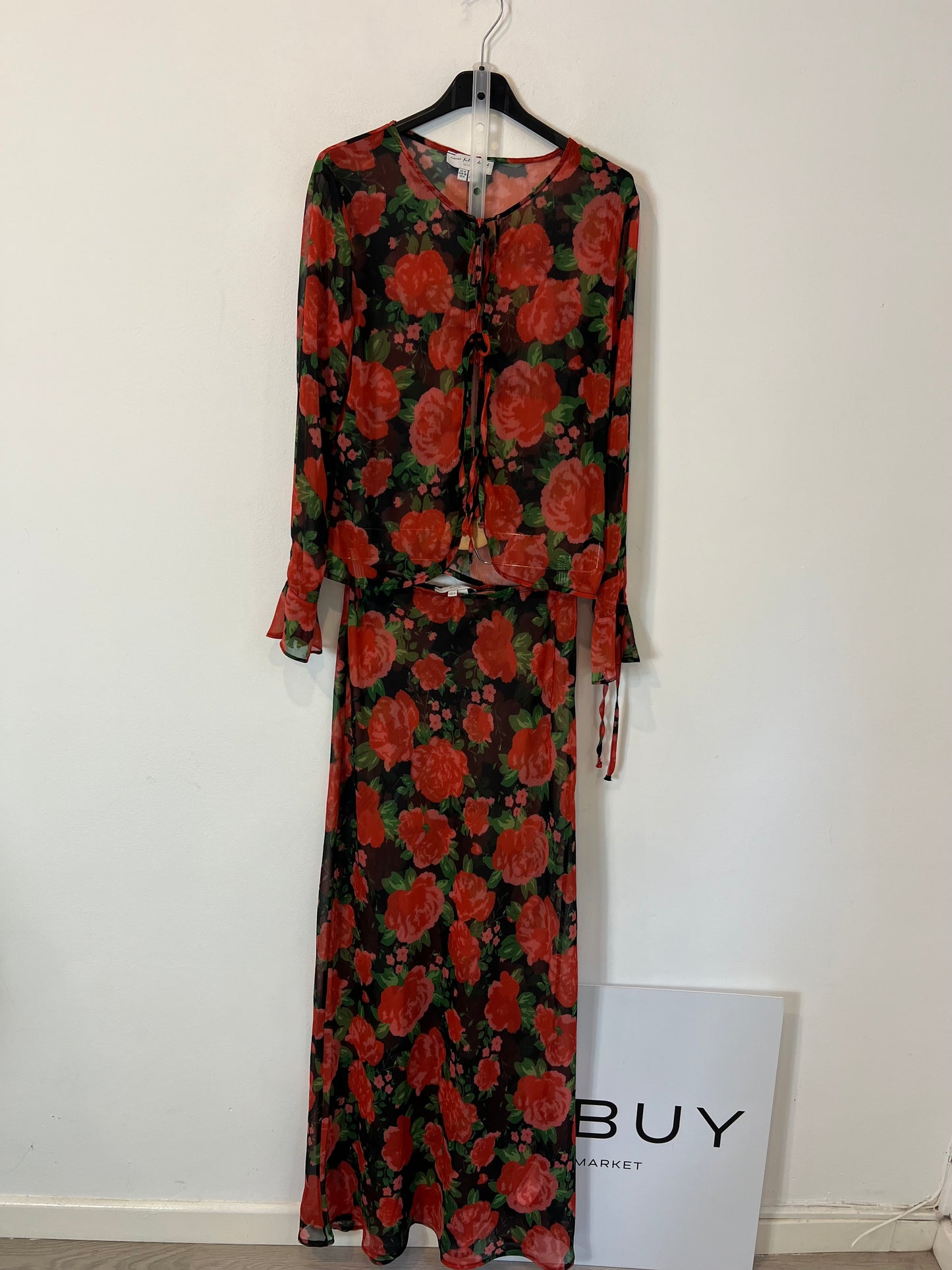 NEVER FULLY DRESSED . Conjunto negro flores T.36/38