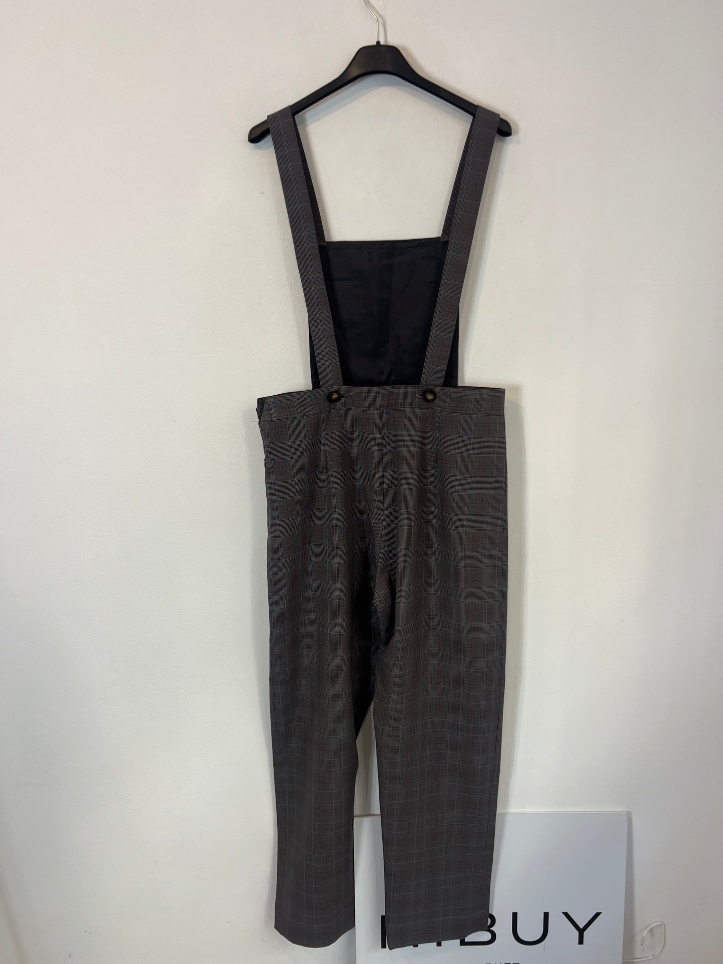 OTRAS. Mono cuadros gris T.S/M