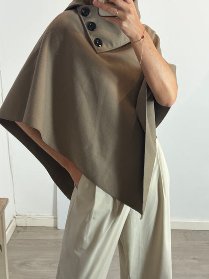 OTRAS. Poncho marrón cuello  TU(m/l)