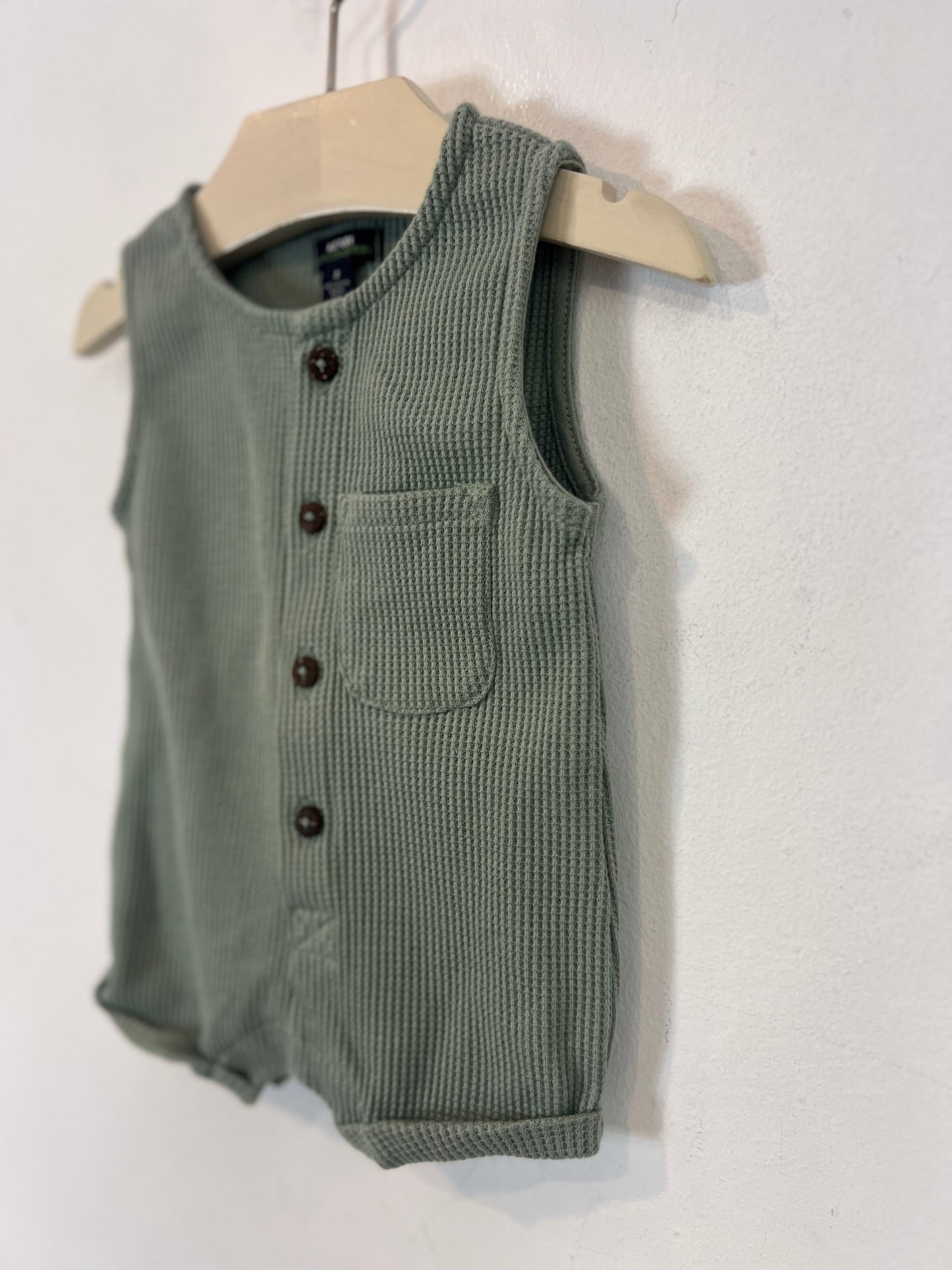 KIABI. Conjunto ranita y gorro T.3 meses