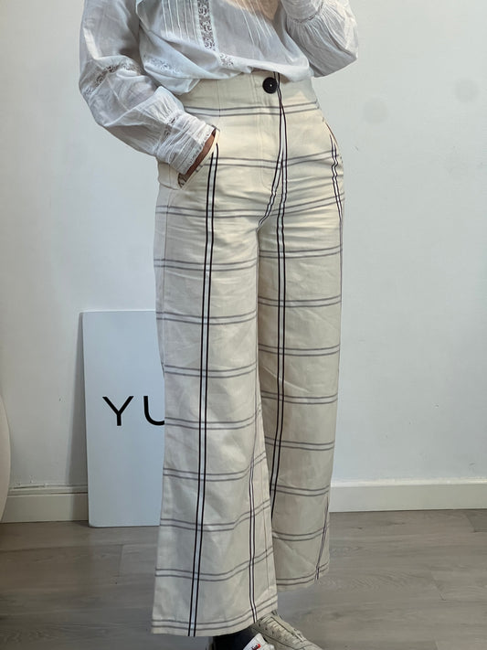 SCALPERS. Pantalón beige cuadros. T S