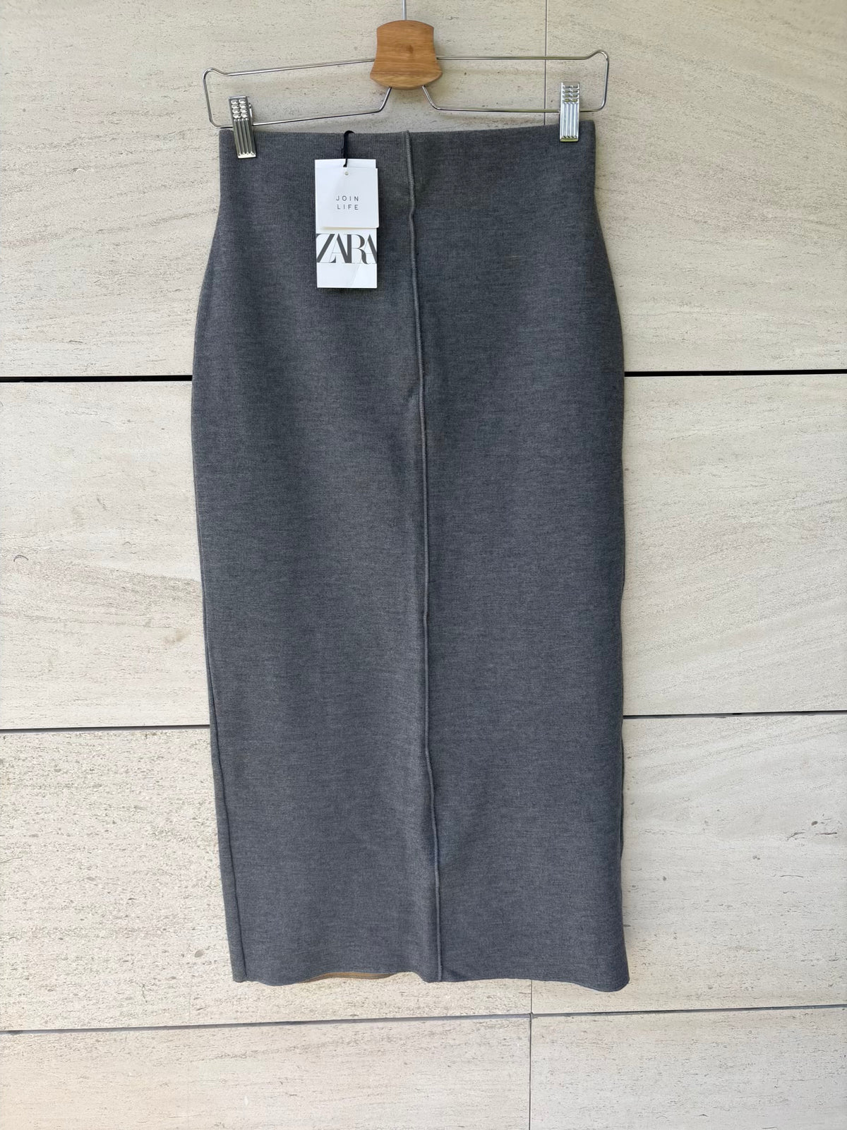 ZARA. Falda larga punto gris