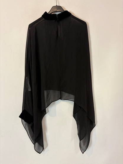 ZARA. Top/capa negro detalle en tercioelo