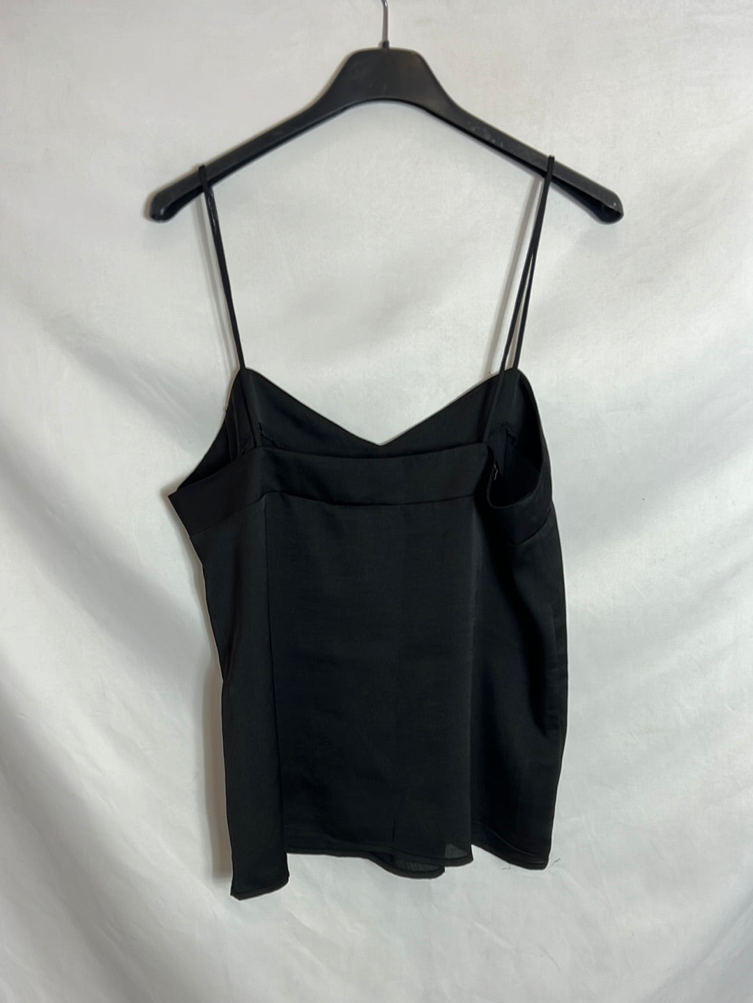 MANGO. Top negro tirantes. T M