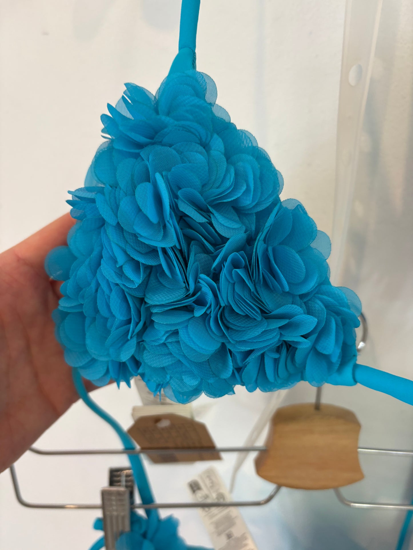 CALZEDONIA. Bikini azul turquesa pétalos. T XS/S