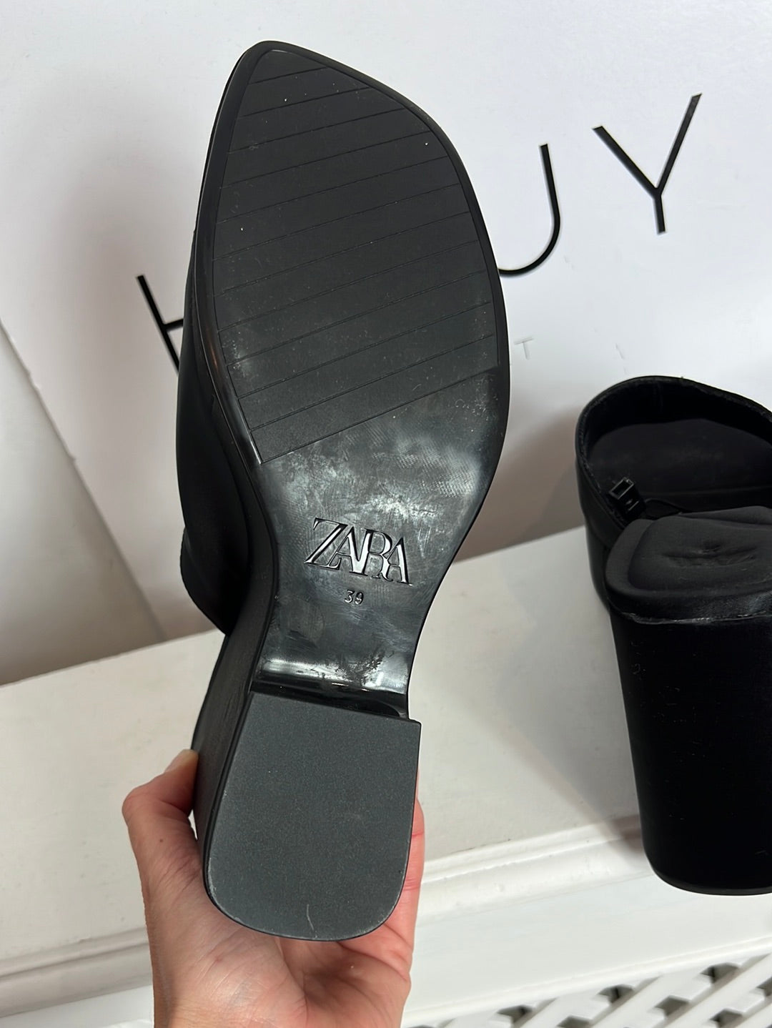 ZARA. Black satin platform shoes. Size 39