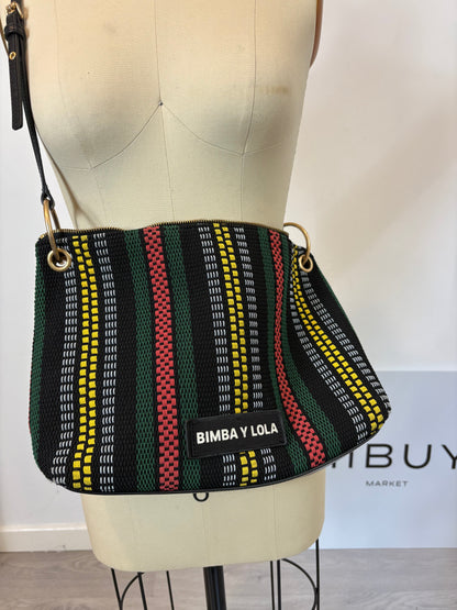 BIMBA Y LOLA. Bolso mediano trenzado colores doble asa