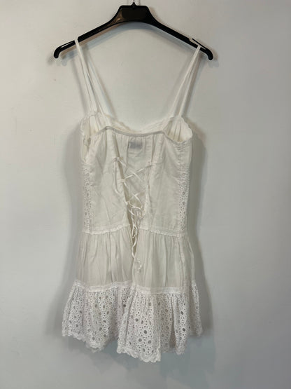 DERA. Vestido blanco troquelado T.s