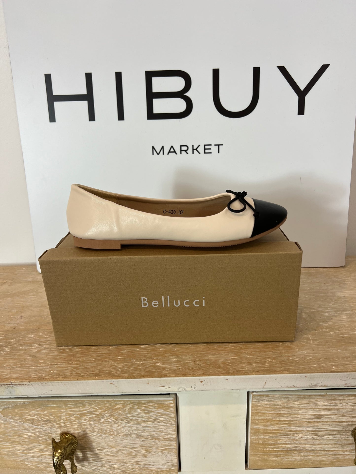 BELLUCCI. Two-tone ballerina T.37