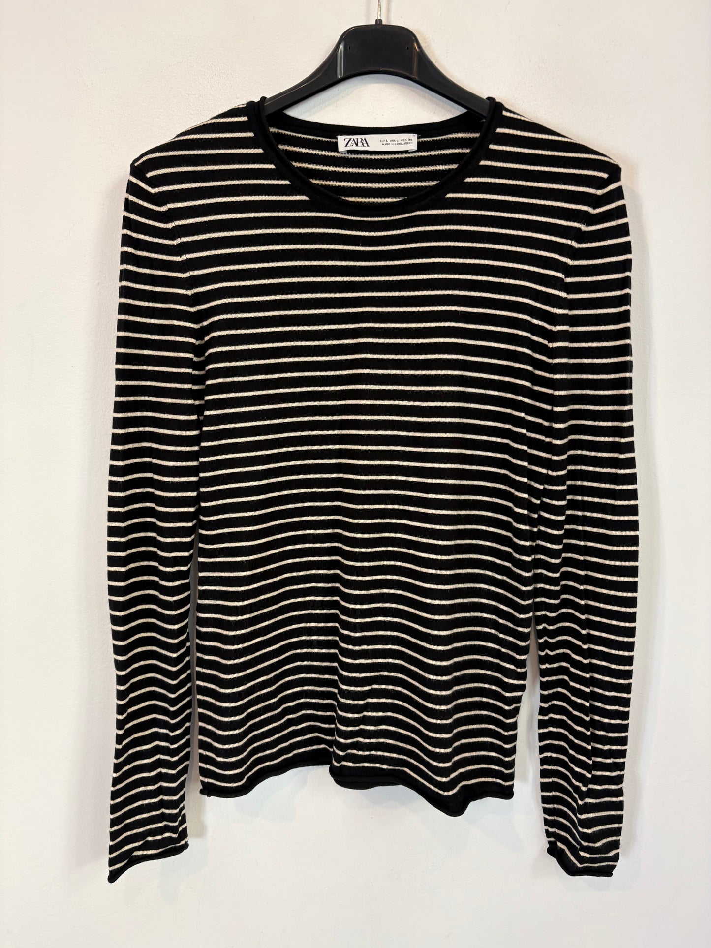 ZARA, Jersey negro rayas elástico. T L