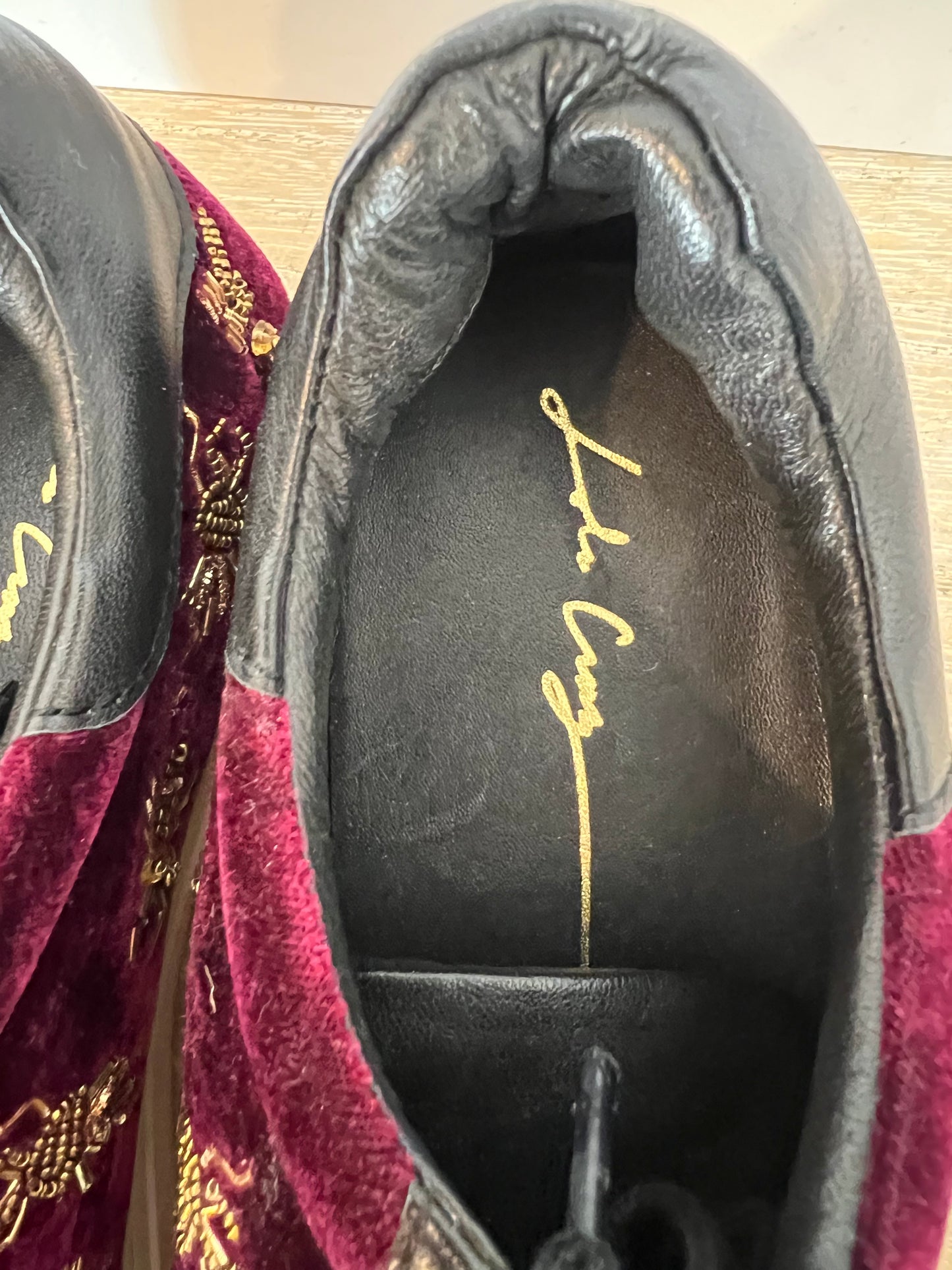 LOLA CRUZ. Zapatillas doble textura abalorios T.38