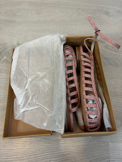 CORINA. Sandalia plana rosa purpurina. T 40