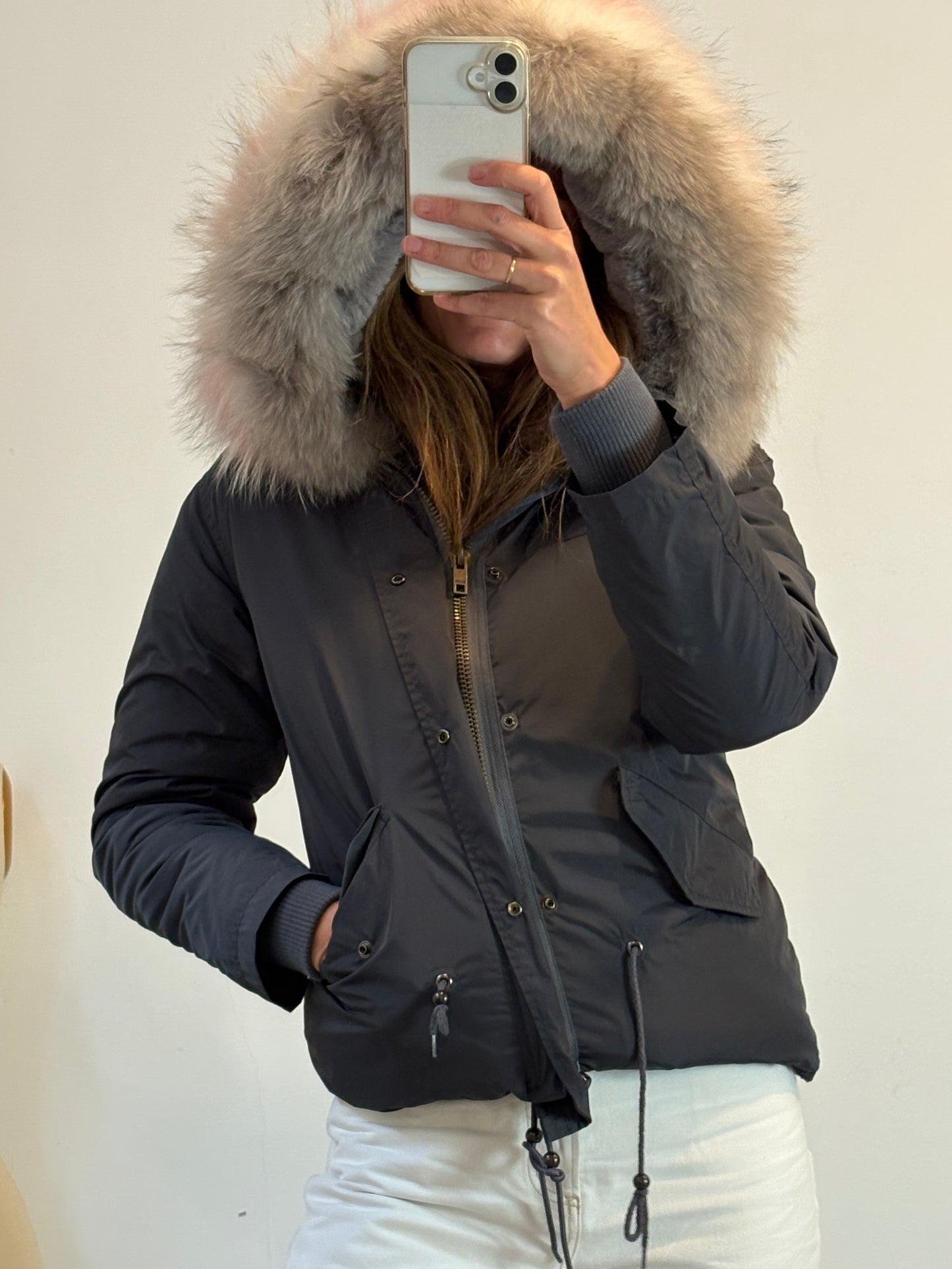 DUCIE. Parka gris pelo natural