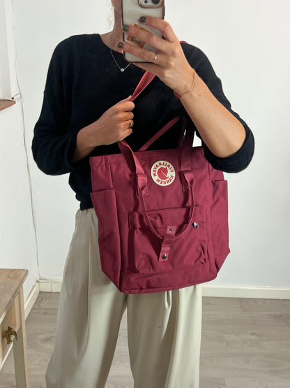 FJALLRAVEN KANKEN. Mochila / bolso burdeos