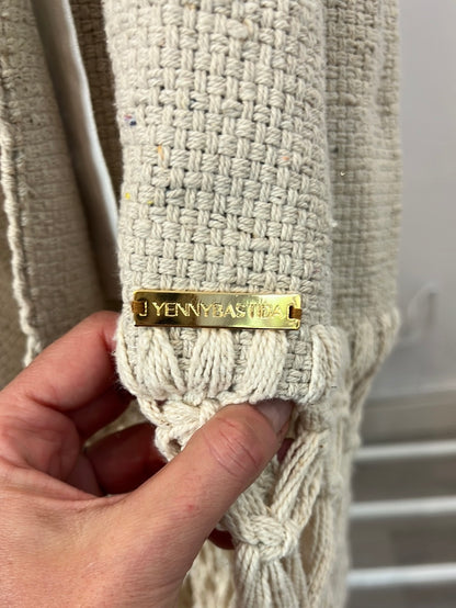 YENNYBASTIDA. Vestido blanco detalle borlas. T S