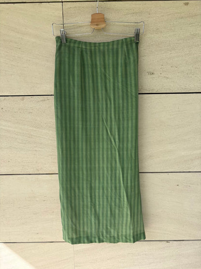 CANTÉ x ANITA. Falda larga cruzada rayas en verde