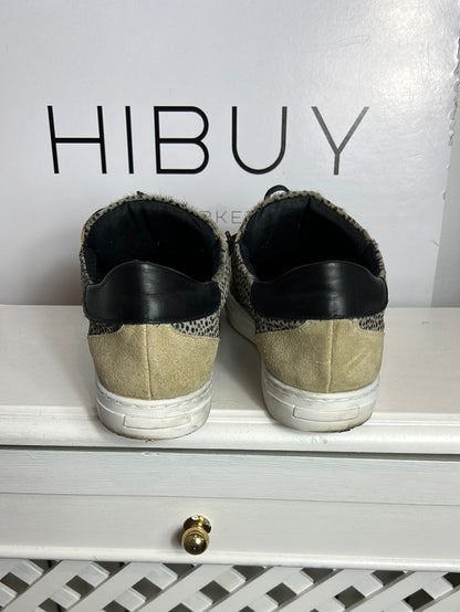 BETTIES. Zapatillas textura print. T 39