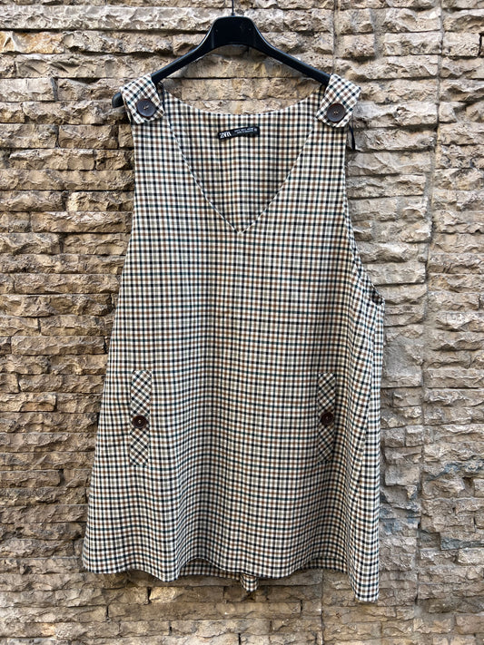 ZARA. Vestido cuadros tonos beiges. T L
