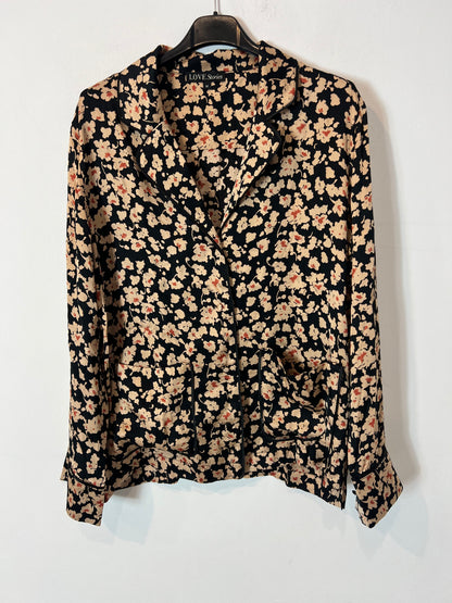 LOVE STORIES. Tm flower print black blouse