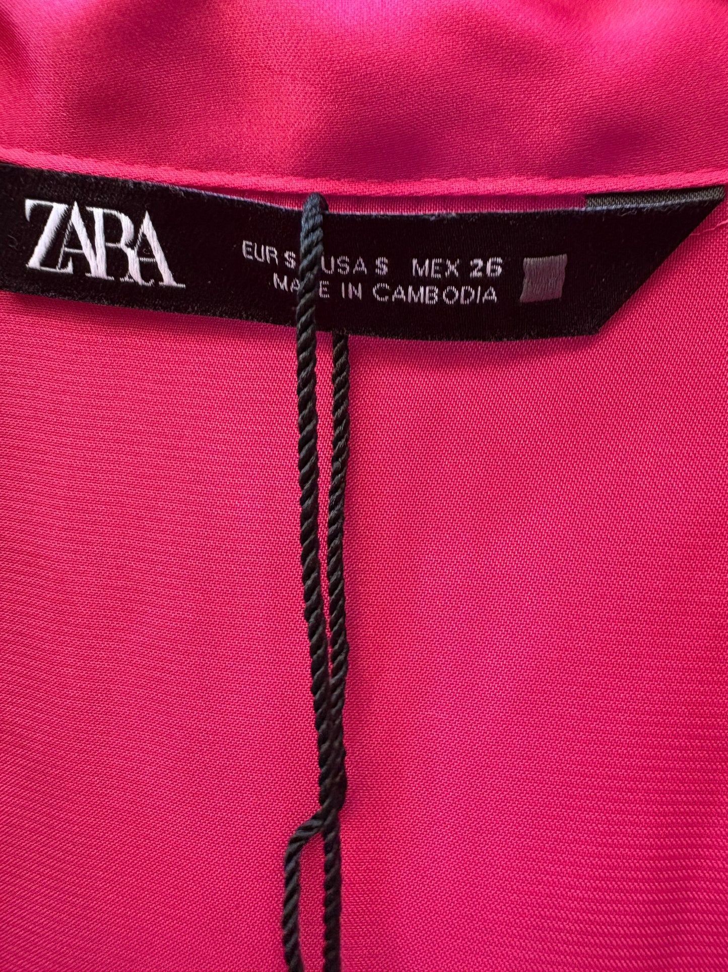 ZARA. Flowy fuchsia shirt. TS