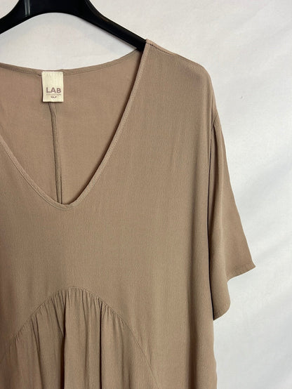 LAB. Vestido midi fluido marrón claro. T M