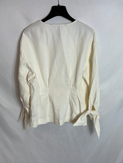 ZARA. Beige blouse with bow and T-sleeves