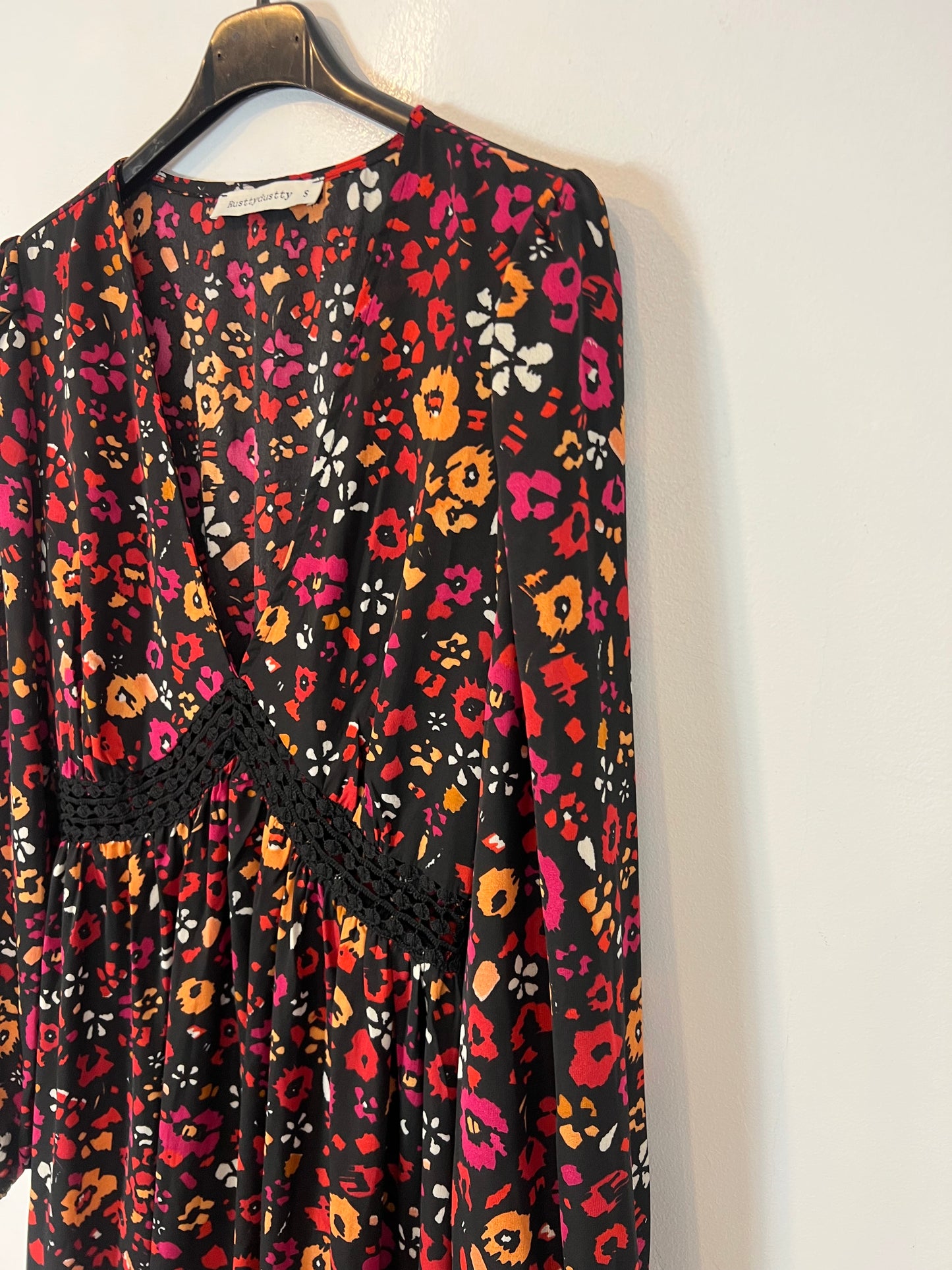 RUSTTYDUSTTY. Vestido largo estampado detalle croché. T S