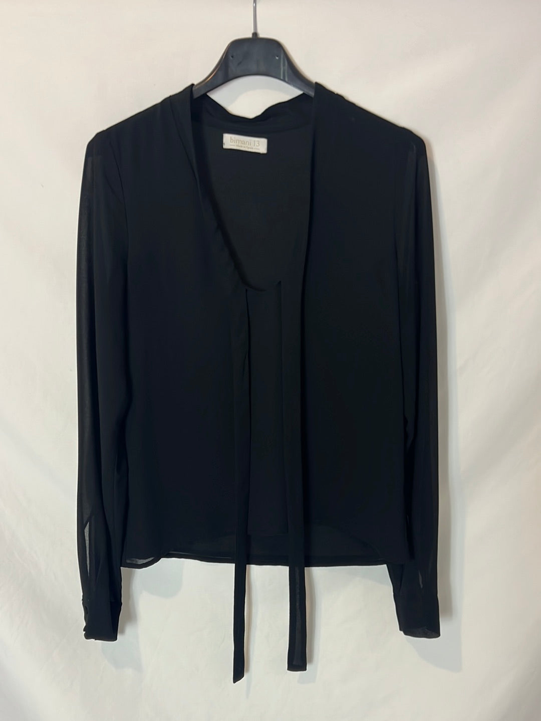 BIMANI. Blusa negra lazada. T S