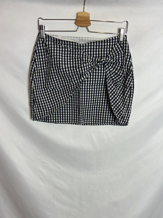 EASY WEAR. Falda corta cuadros vichy azules. T S/M