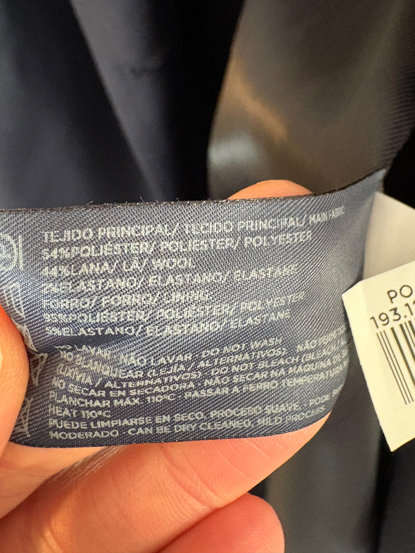 LLOYD´S . Blazer azul botones dorados