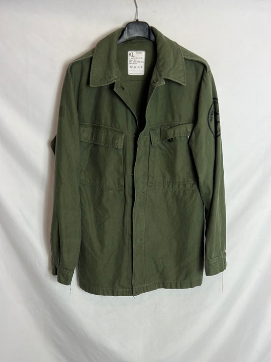 OTRAS. Chaqueta verde dibujo espalda. T S/M