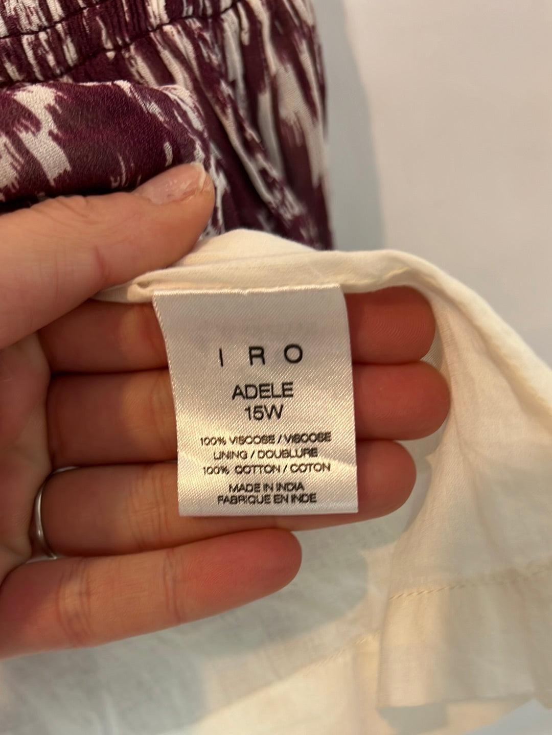 IRO. Short printed flowing skirt. Size 38