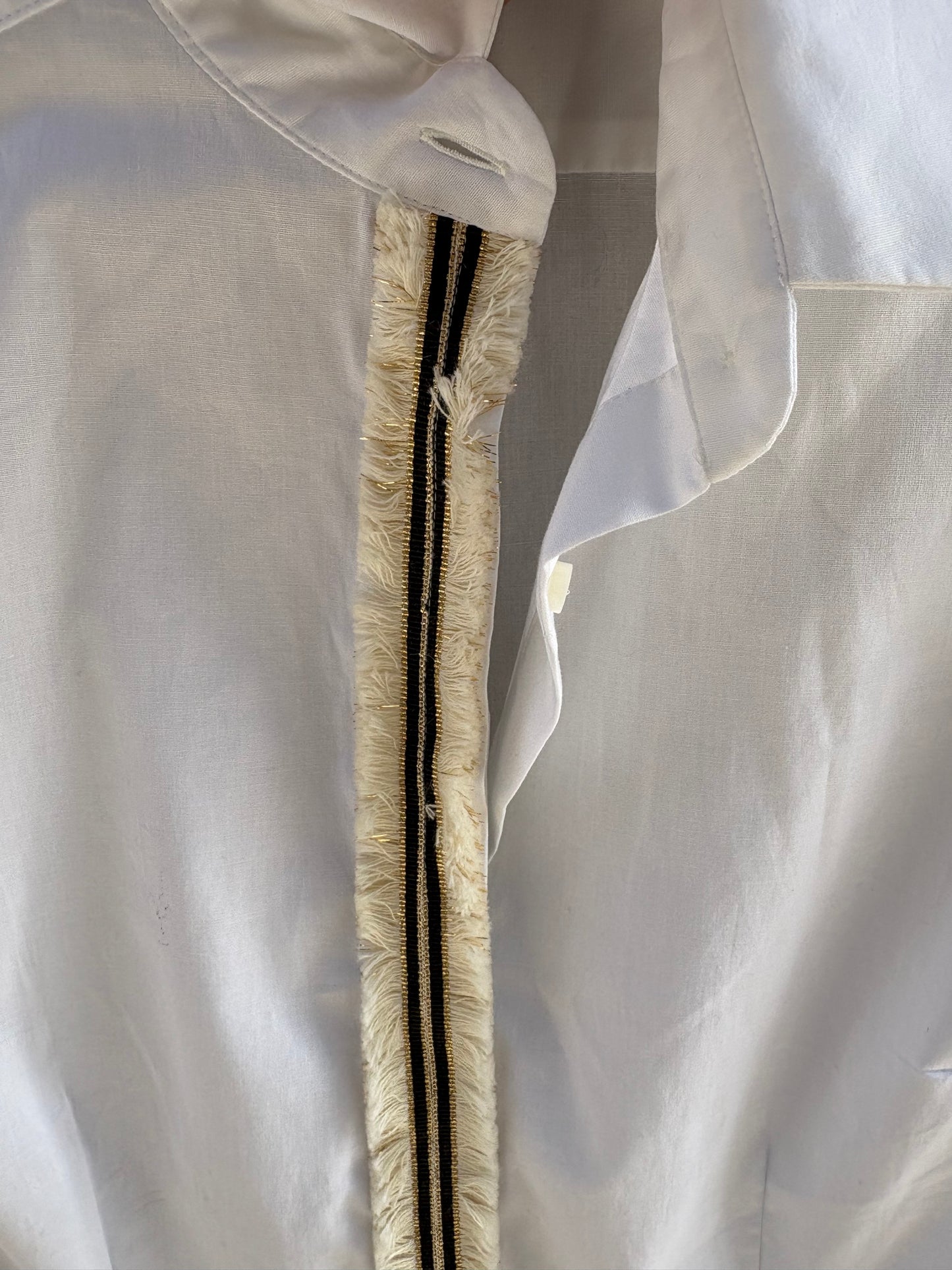 DEVOTA&amp;LOMBA. White fringed shirt, size 40 (s/m)