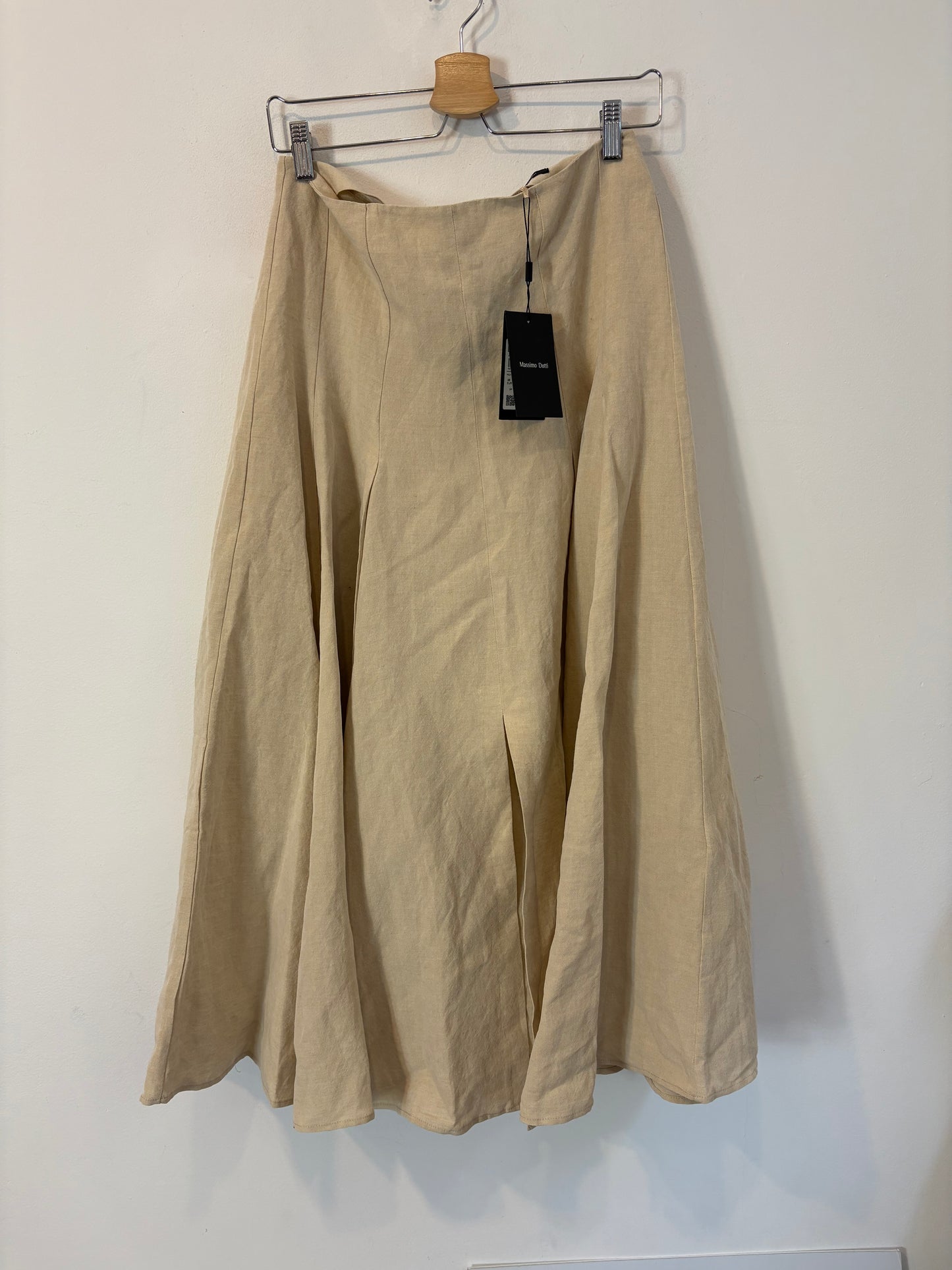MASSIMO DUTTI. Falda midi beige tablas mezcla