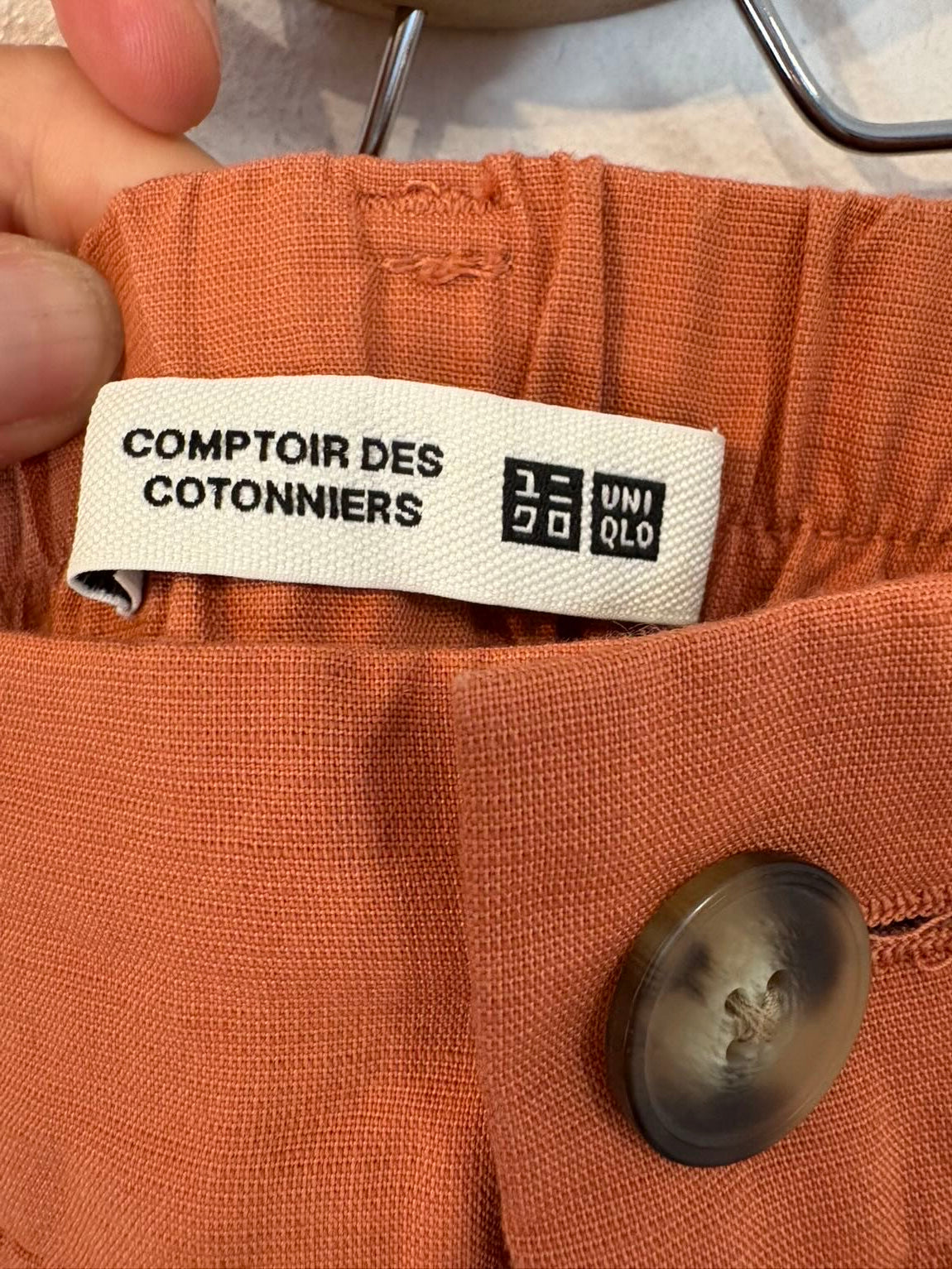 COMPTOIR DES COTONNIERS. Pantalón caldero pinzas con lino