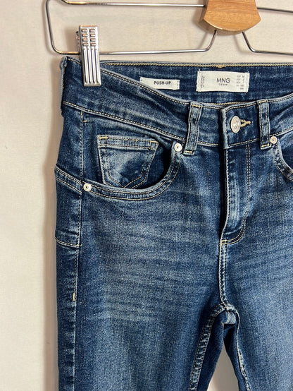 MANGO. Denim pitillo push up. T 34
