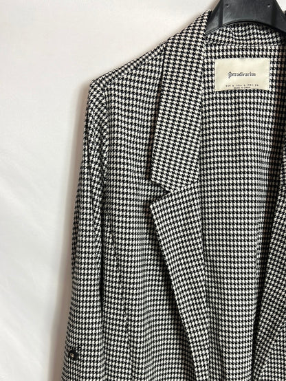 STRADIVARIUS.Blazer pata de gallo T.S