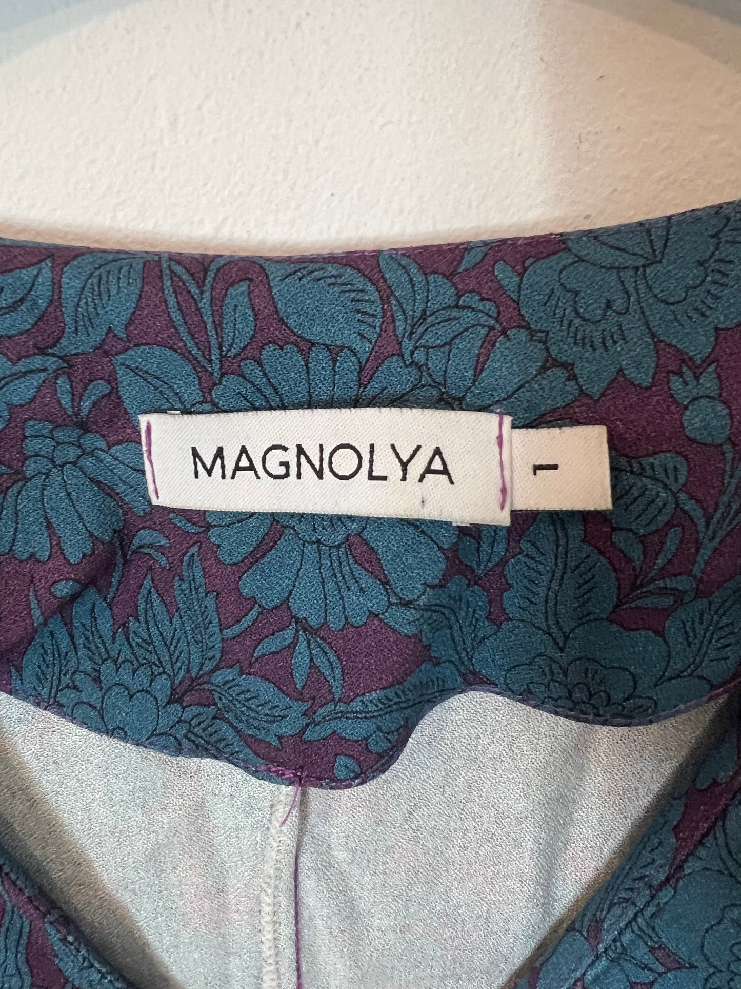 MAGNOLYA. Vestido largo fluido bicolor detalle mangas. T 1(S)