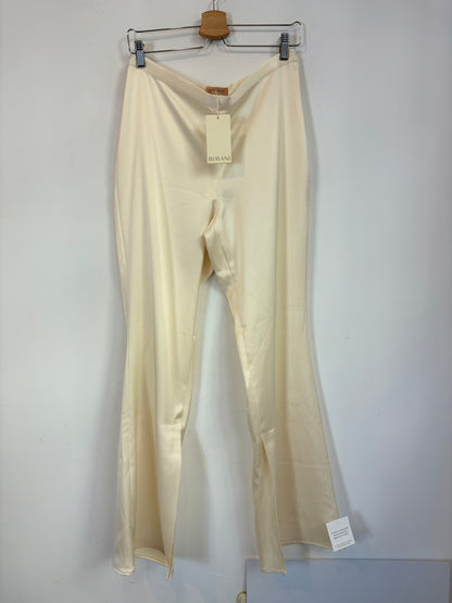 BIMANI. Traje de chaqueta marfil satinado