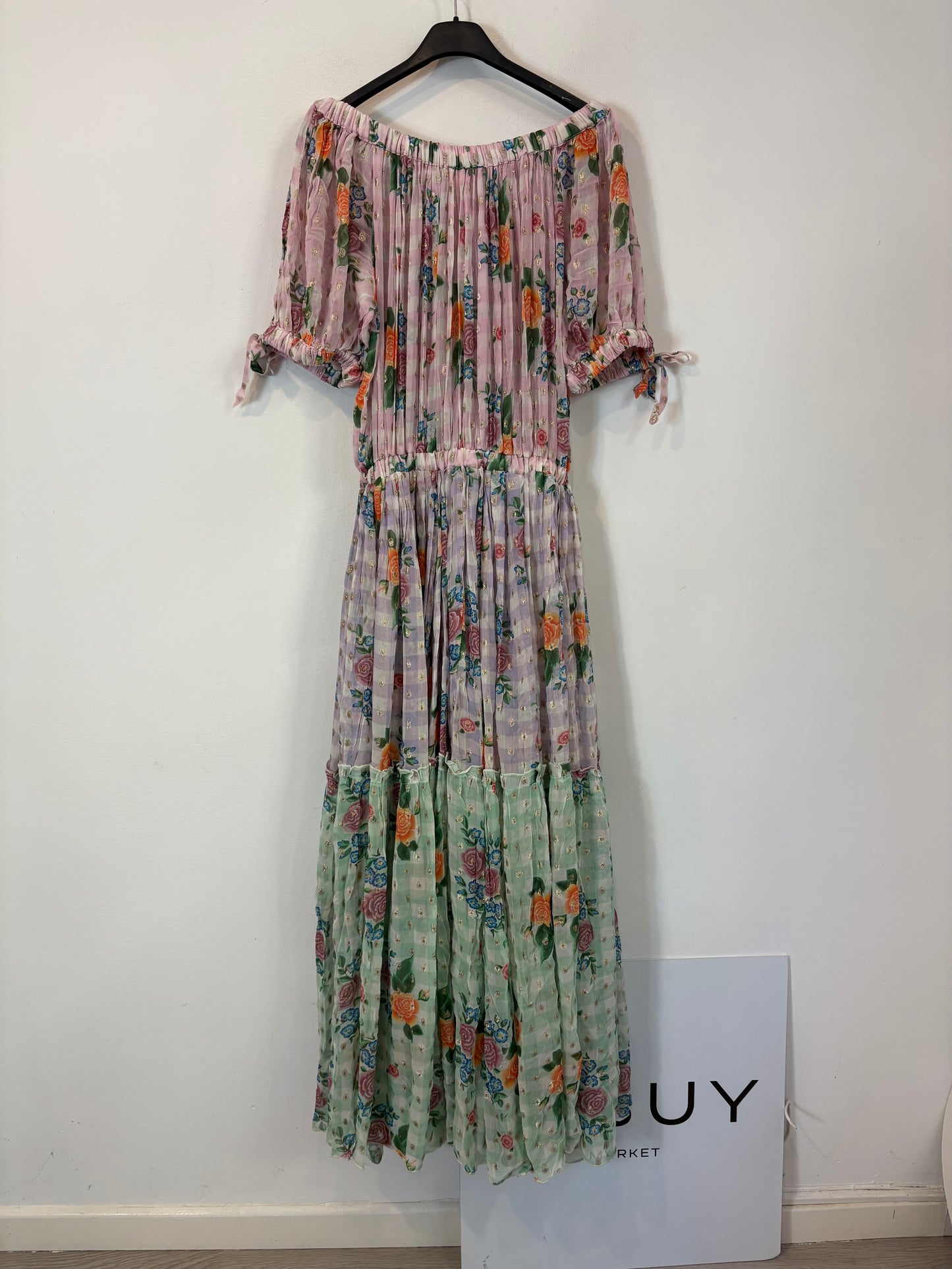 JOT. Vestido largo vaporoso estampado hombros