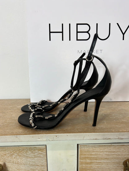 ISABEL MARANT. Sandalia negra tachuelas T.40