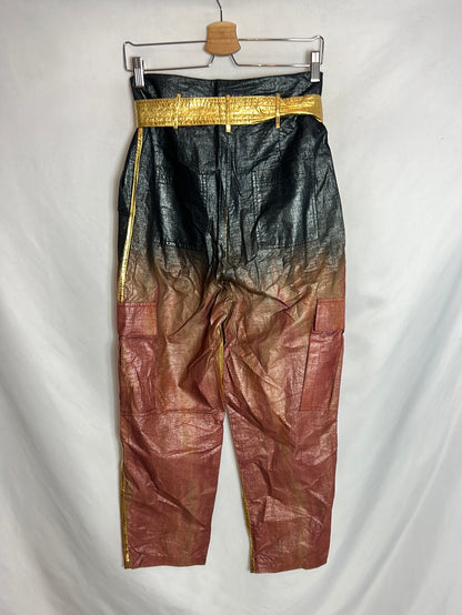 MES DEMOISELLES. Textured trousers in colors. Size 36